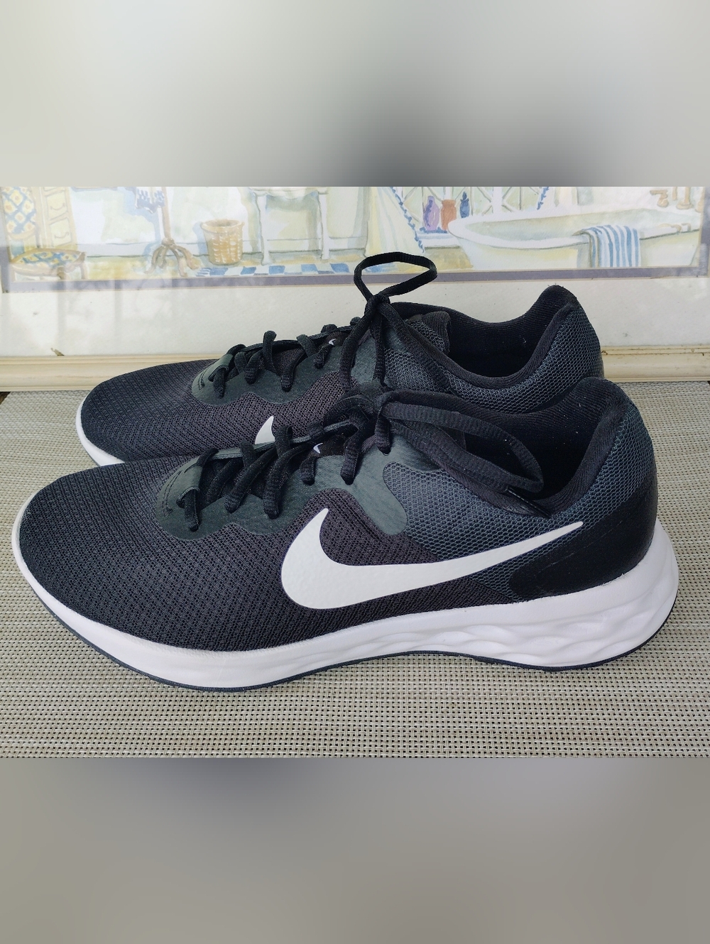 Nike "Revolution 6" Black Mesh/White Running/Casual Shoes. Size 9.5W. Very Nice.